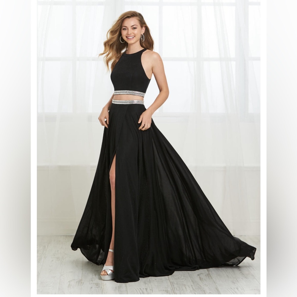 Tiffany designs 46231 size 4 Two piece black dress with a-line skirt